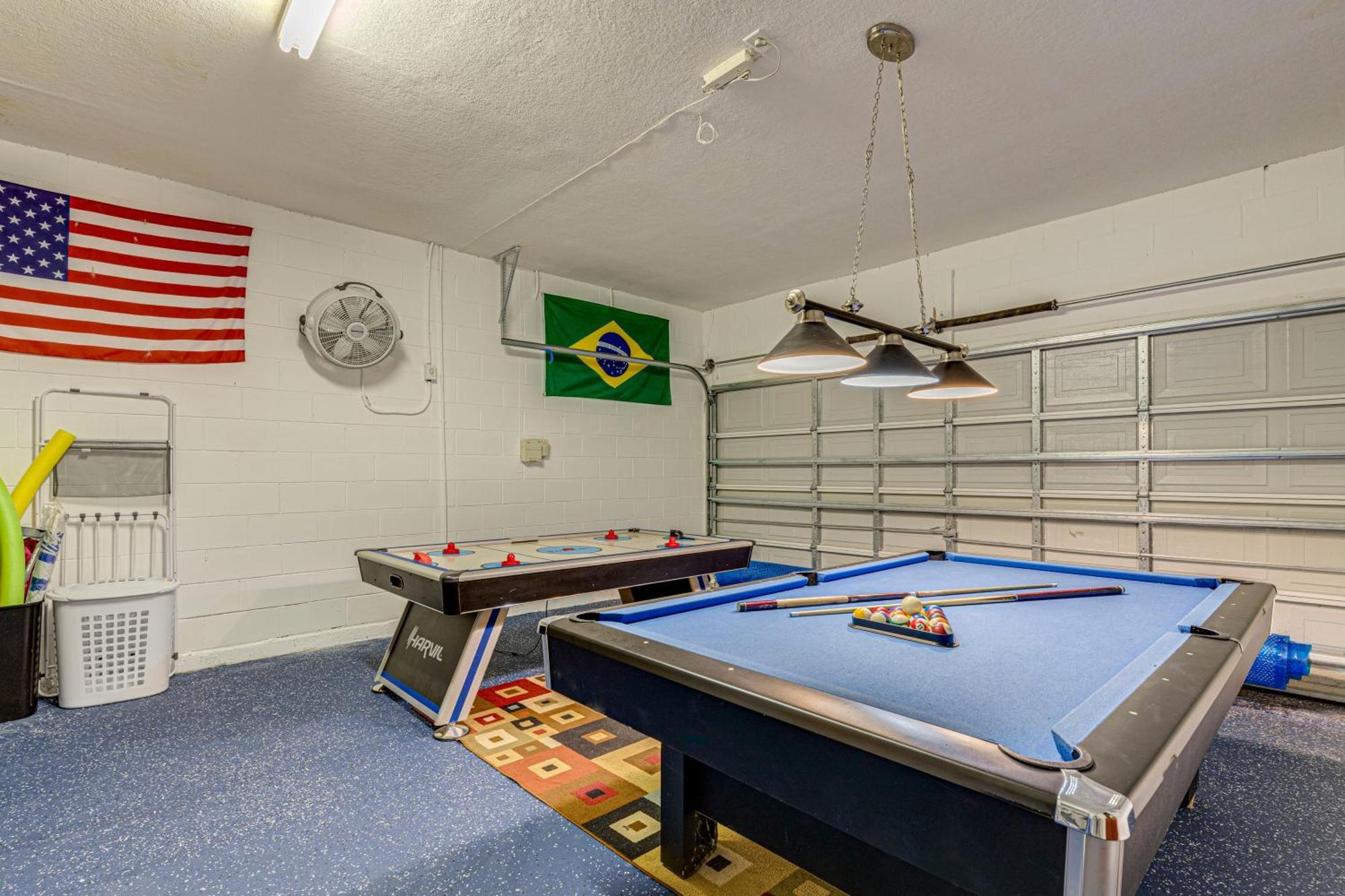 Davenport House- Pool- Sleeps 12- Gamesroom 대번포트 외부 사진